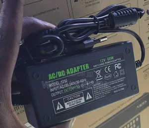 AC/DC Switching Power Adapter