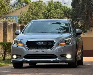 Subaru Legacy 2017 Silver