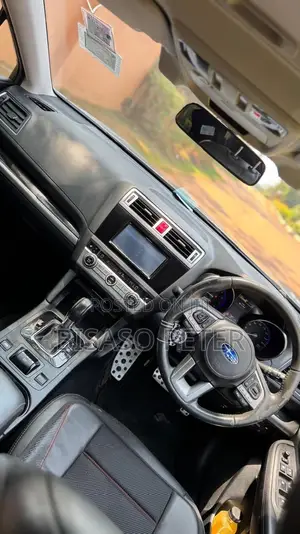 Subaru Legacy 2017 Silver