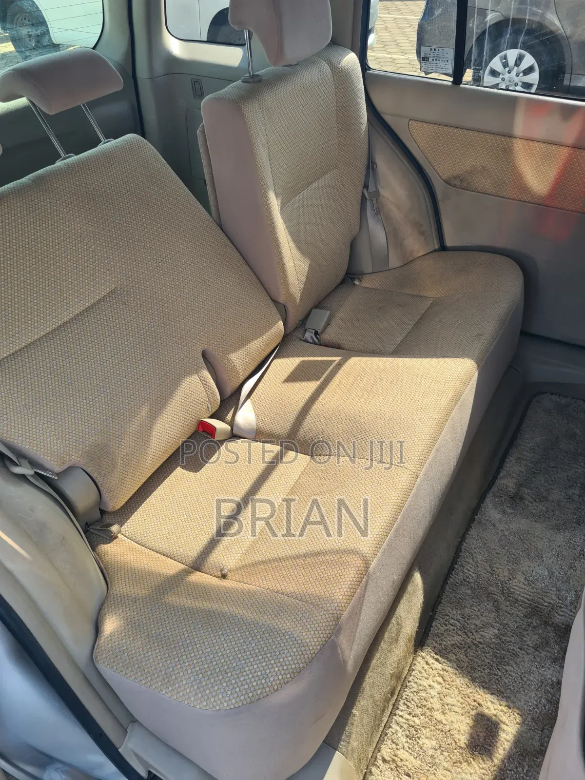 Toyota Raum 2011 Silver