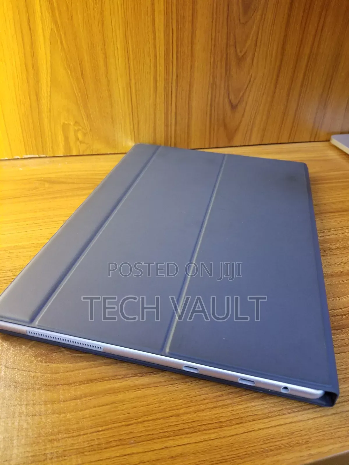 New Laptop Samsung Galaxy Book 2 4GB Intel Core i5 SSD 256GB