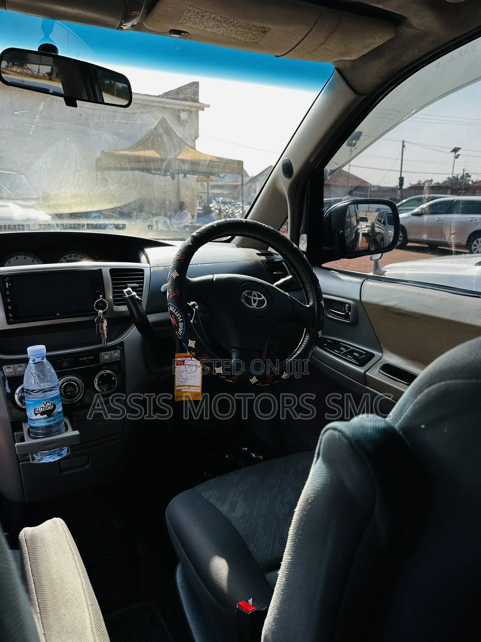 Toyota Noah 2012 Black