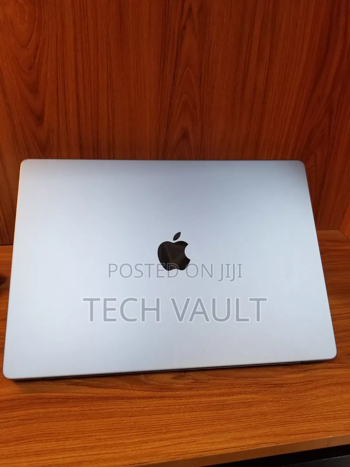 New Laptop Apple MacBook Pro 2023 M2 Pro 16GB Apple M1 SSD 512GB