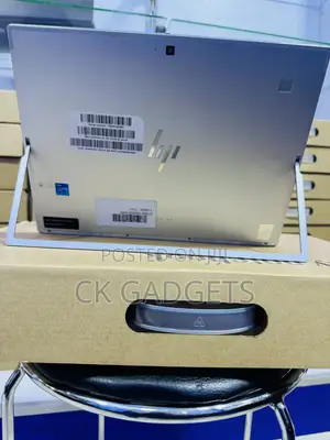 New Laptop HP Elite X2 G8 16GB Intel Core i5 SSD 256GB