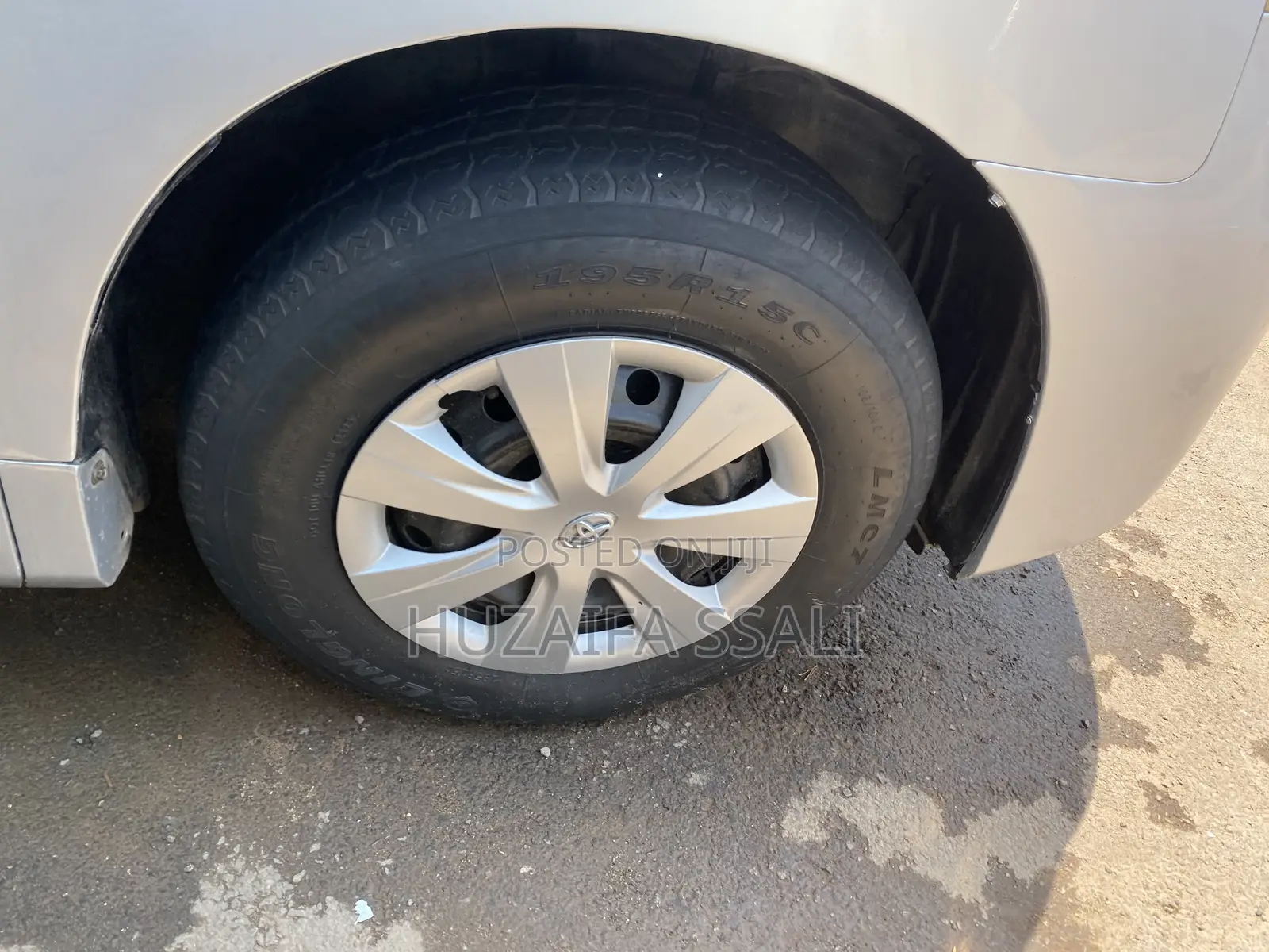 Toyota Noah 2010 White