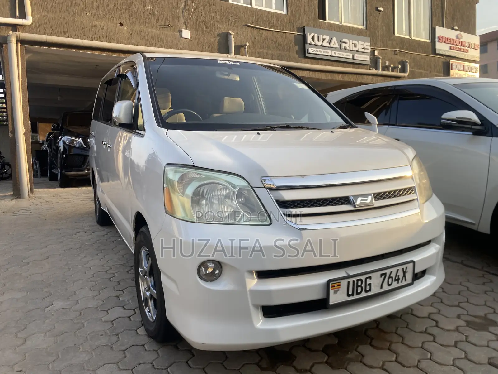 Toyota Noah 2008 Silver