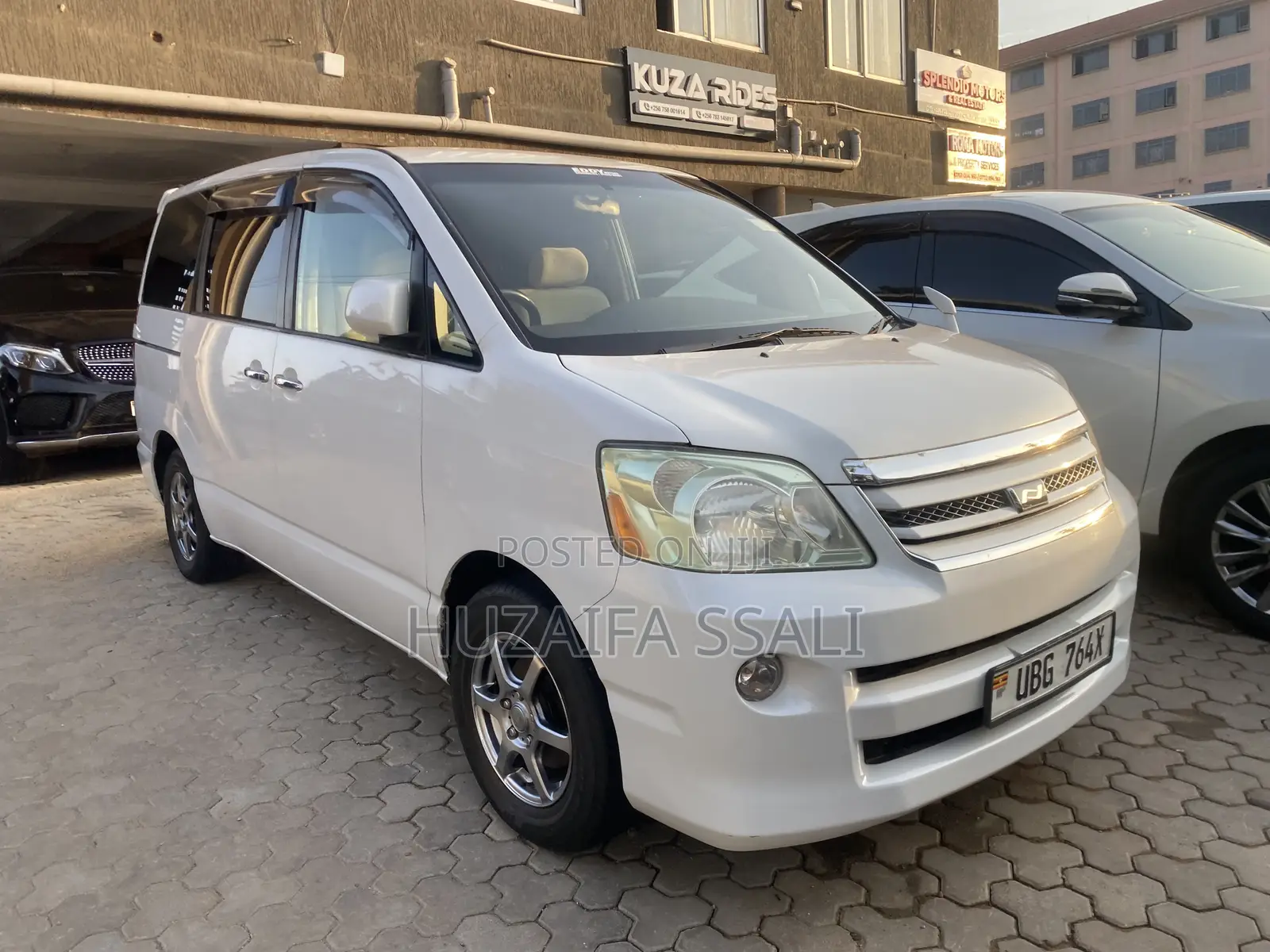 Toyota Noah 2008 Silver