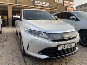 Toyota Harrier 2022 White