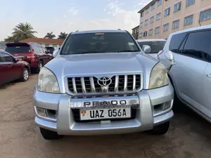 Toyota Land Cruiser Prado 2012 White
