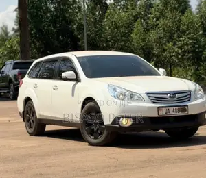 Subaru Outback 2012 White