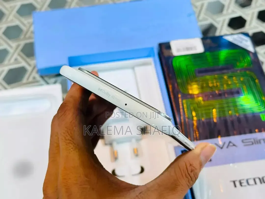 New Tecno Pova Slim 5G 256 GB Silver