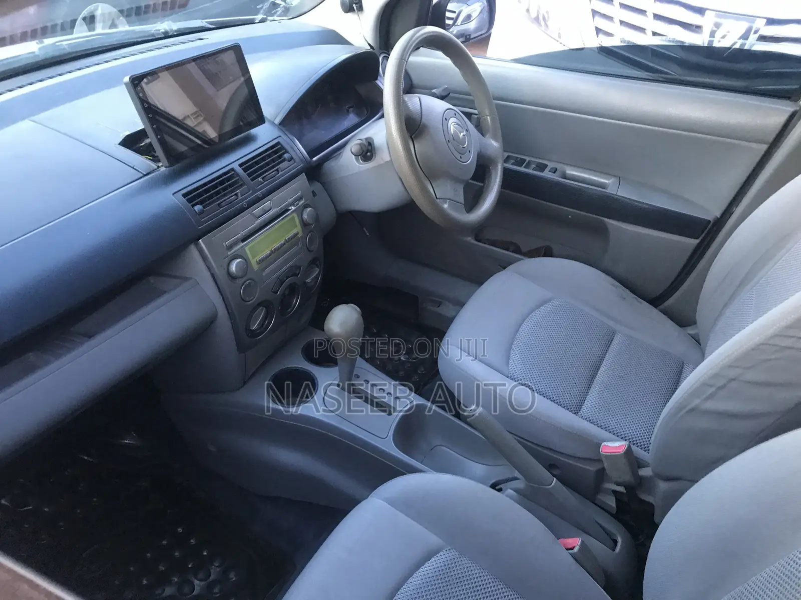 Mazda Demio 2007 Silver