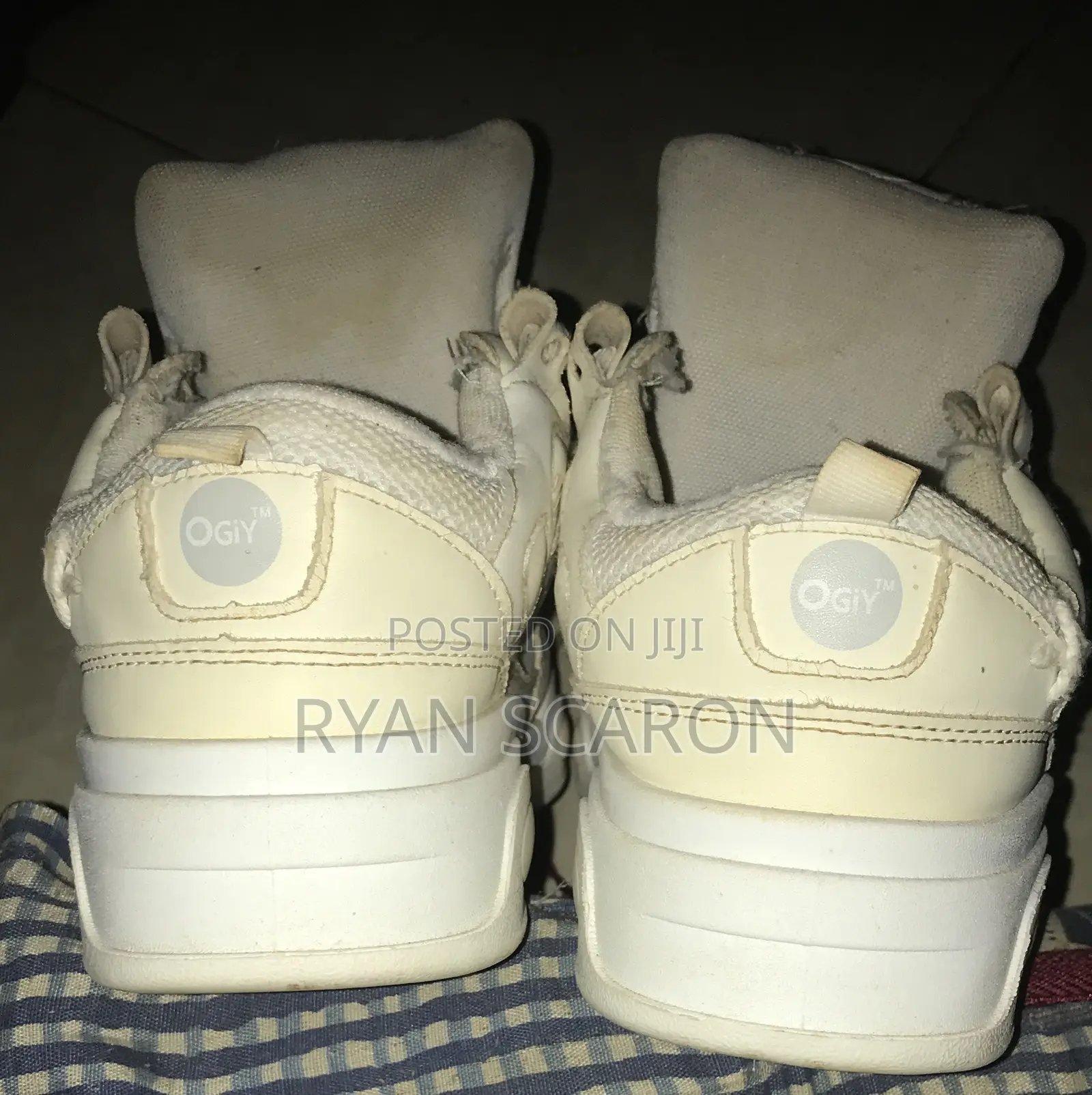 OGIY Sneakers