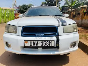 Subaru Forester Automatic 2004 White