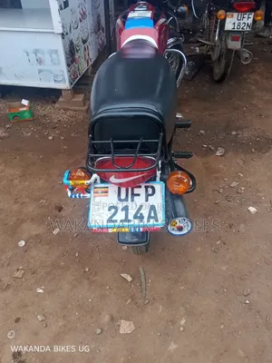 Bajaj Boxer 100 2023 Red
