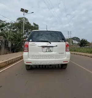 Toyota Raum 1.5 FWD 2011 White