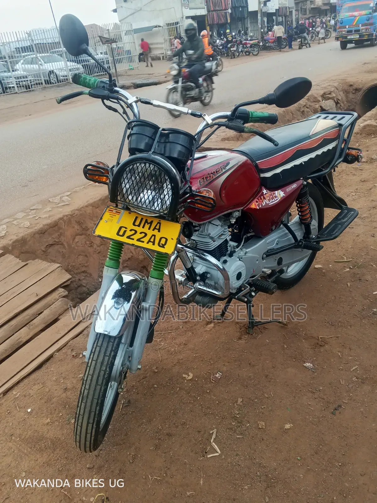 Bajaj Boxer 100 2024 Red