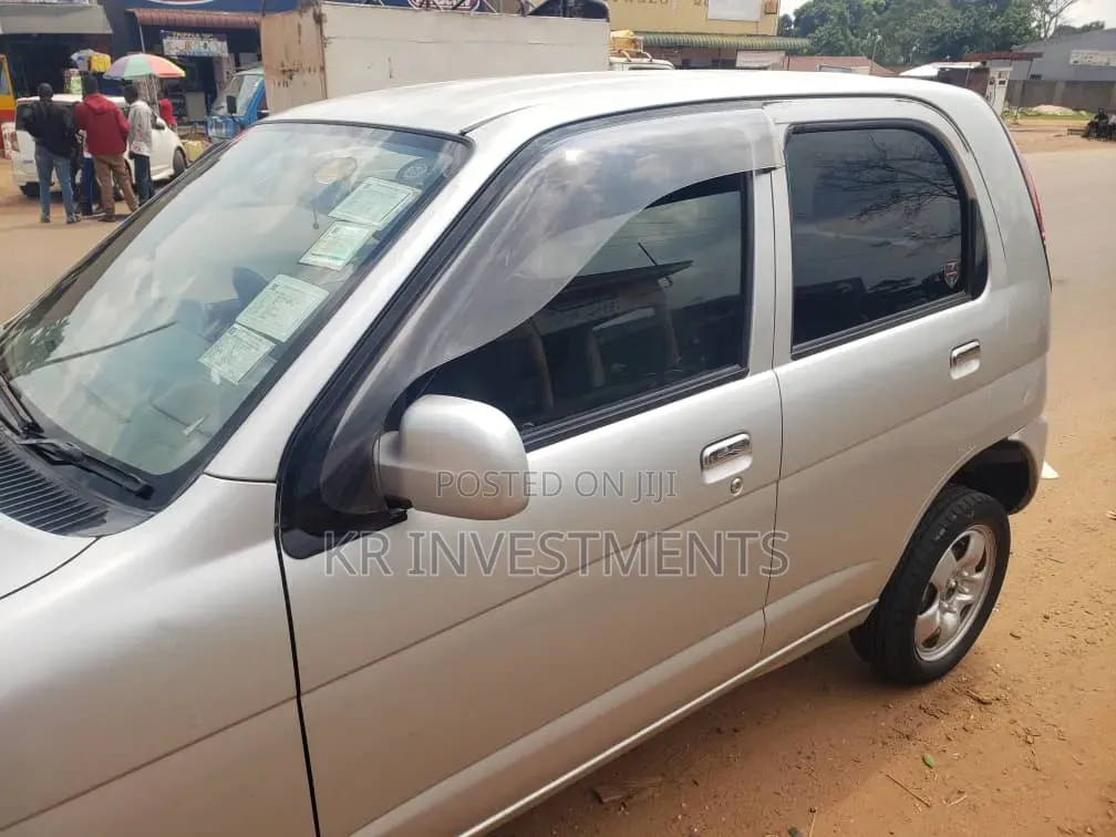 Daihatsu Terios Automatic 2004 Silver
