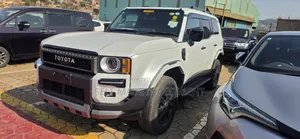 Toyota Land Cruiser Prado 2024 White