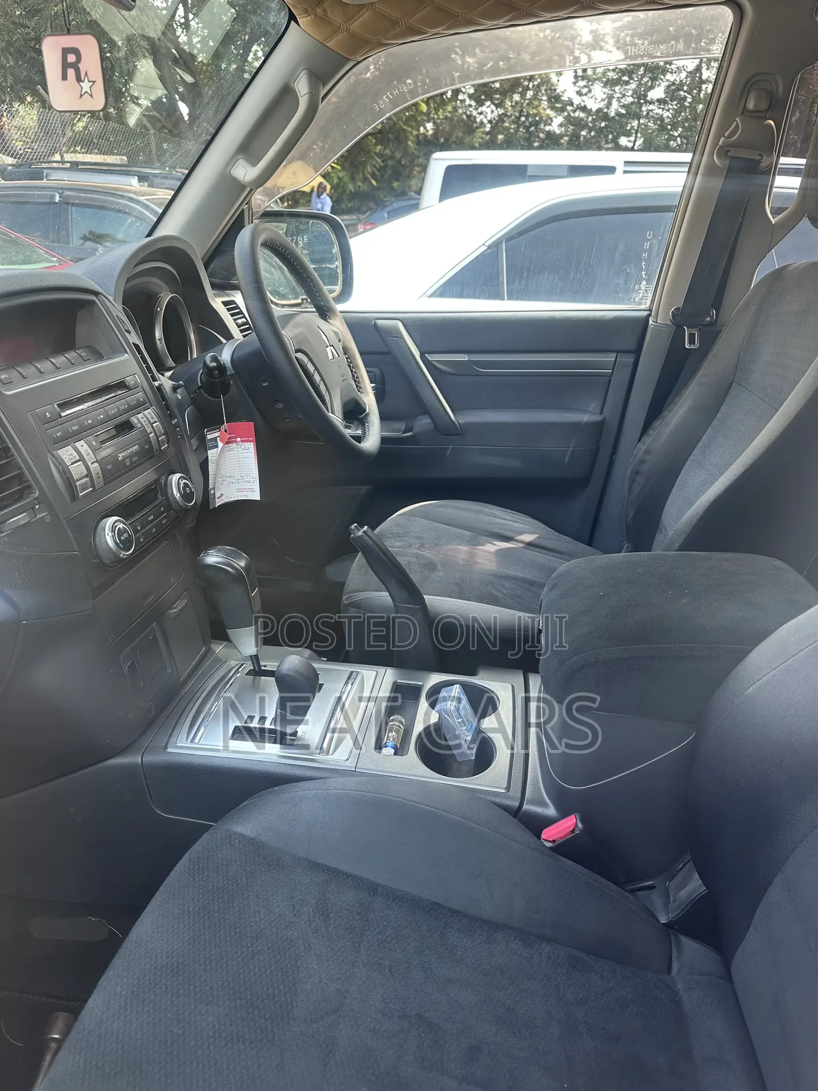 Mitsubishi Pajero 2009 White