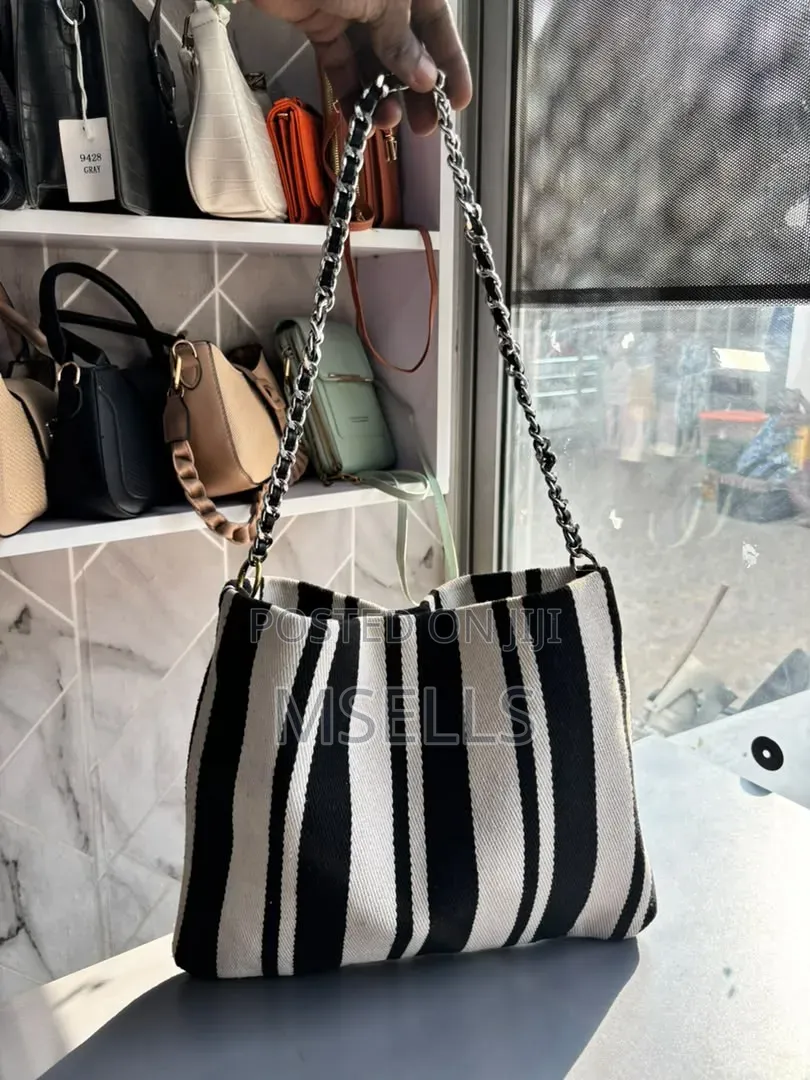 Canvas Tote Bag (B W)