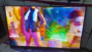Noble 32 Smart TV