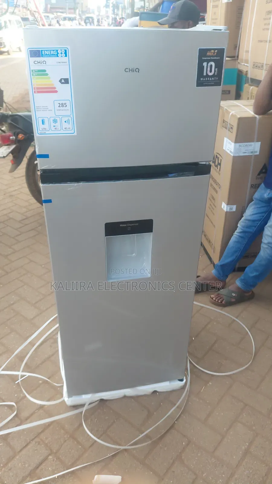 Chiq Fridge 270l