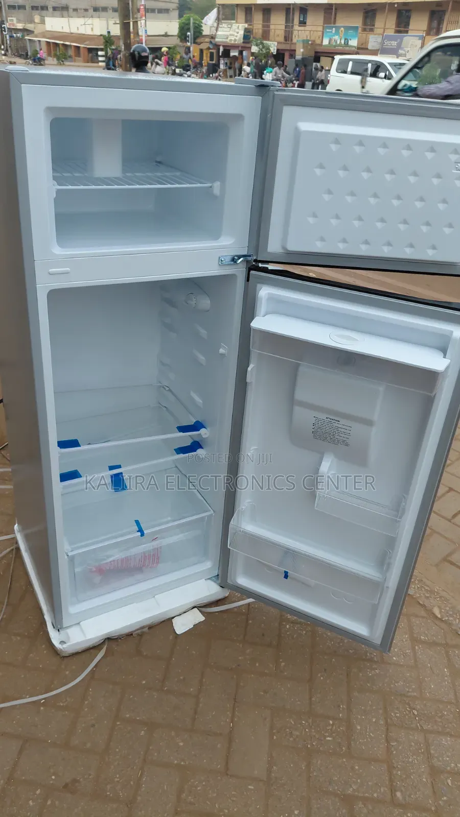 Chiq Fridge 270l