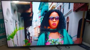 55 Inches Chiq Smart Qled TV