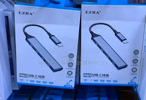 EZRA 4-in-1 USB-C Hub (Model UH10).