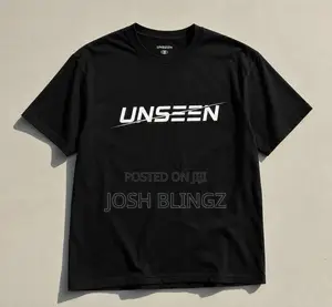 UNSEEN Oversized Streetwear T-Shirt – Premium Cotton. Black. White. Pi