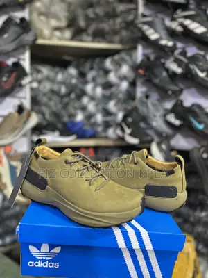 ECCO Olive Leather Sneakers