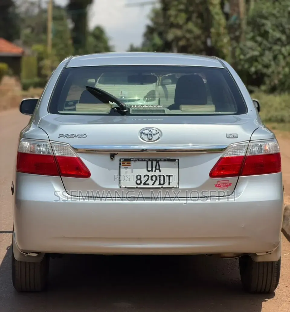 Toyota Premio 2009 Silver