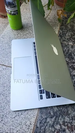 Laptop Apple MacBook 2017 8GB Intel Core i7 HDD+SSD 256GB