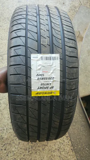 235/55r18 Mercedes Benz,harrier,vanguard ,Bmw DUNLOP Tyres