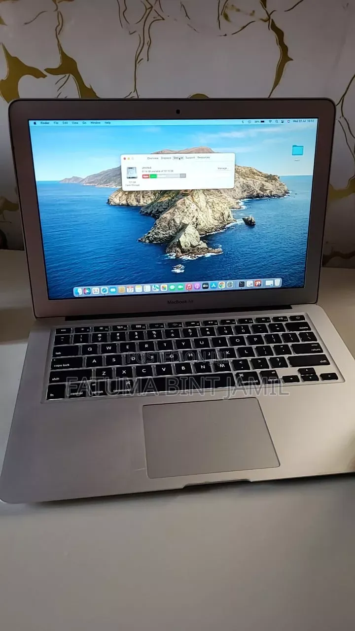 Laptop Apple MacBook 2017 8GB Intel Core i7 HDD+SSD 256GB