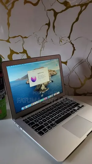 Laptop Apple MacBook 2017 8GB Intel Core i7 HDD+SSD 256GB