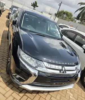 Mitsubishi Outlander 2017 Black