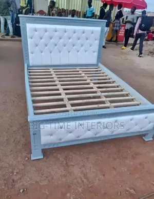 Adorable Bed 5x6ft