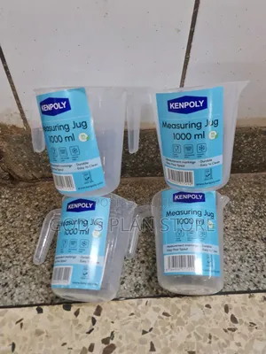 Metered Plastic Measuring Jug 1000mls