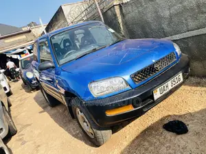Toyota RAV4 1999