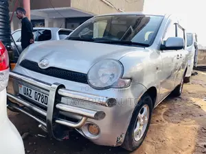 Toyota Sienta 2007 Silver