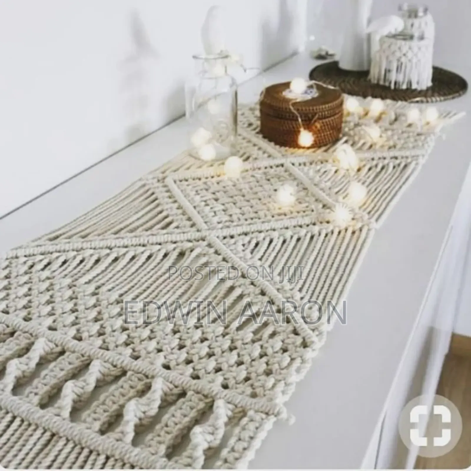 6/8 Seater Knitted Table Runner
