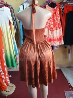 Elegant Back Show Dresss