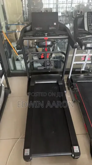 Commercial Heavy-Duty Treadmill With Incline