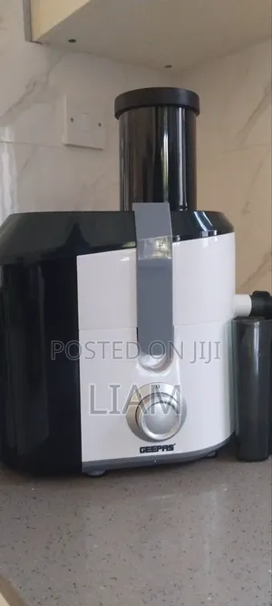 Geepas GJE5090N Juice Extractor (800W)