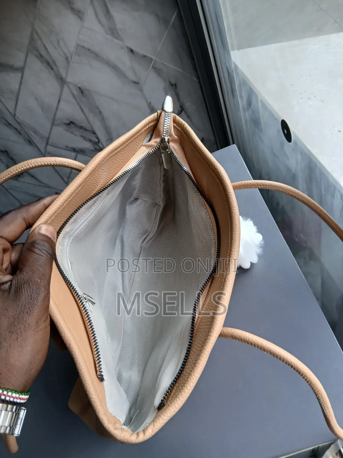 Elongated Shoulder Bag (Beige)