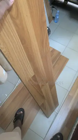 Deco Floor Laminate Tiles