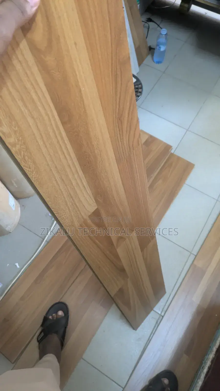 Deco Floor Laminate Tiles