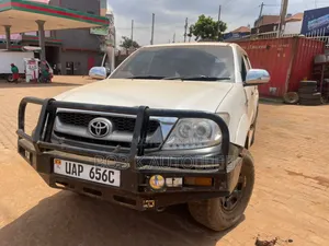 Toyota Hilux 2008 White